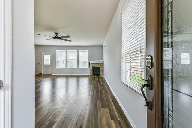 2626 Fresh Dawn Drive, Fresno, TX 77545