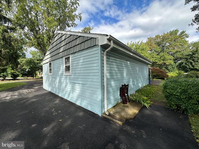 923 WERTZVILLE RD, Enola, PA 17025
