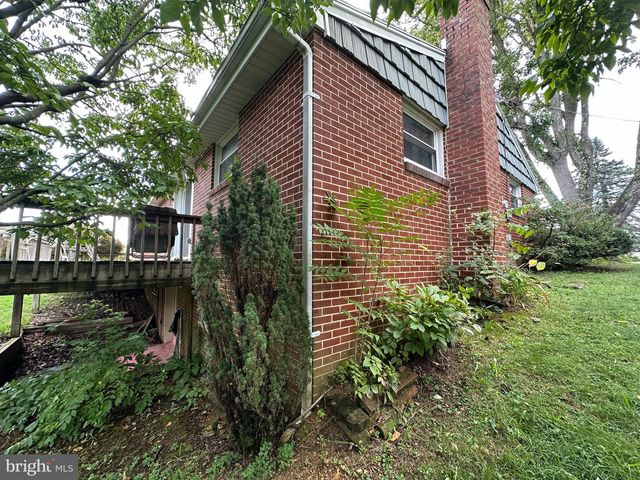 923 WERTZVILLE RD, Enola, PA 17025
