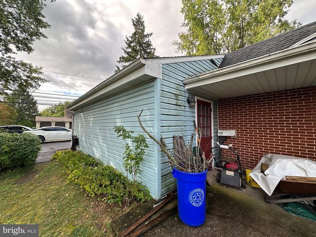 923 WERTZVILLE RD, Enola, PA 17025