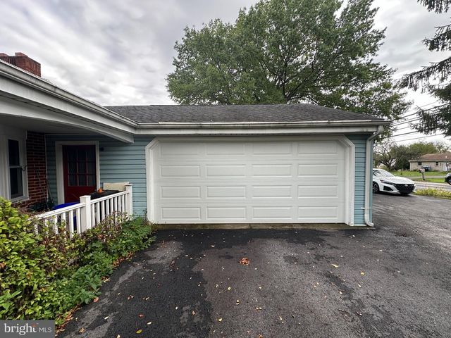 923 WERTZVILLE RD, Enola, PA 17025