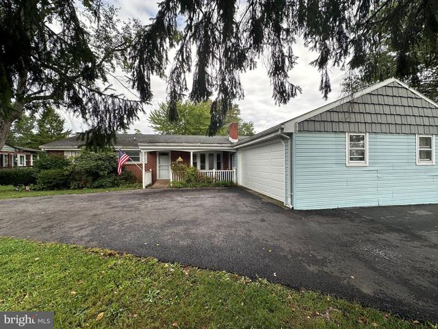 923 WERTZVILLE RD, Enola, PA 17025