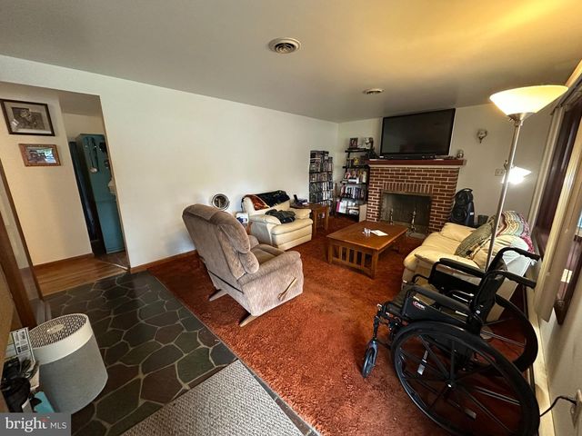 923 WERTZVILLE RD, Enola, PA 17025