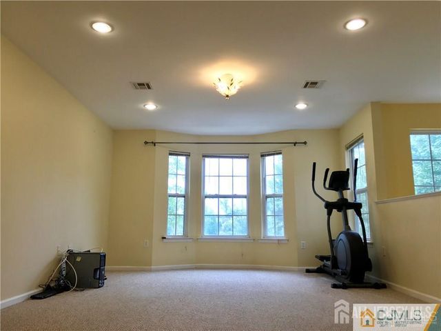 141 Forest Drive, Piscataway, NJ 08854