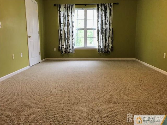 141 Forest Drive, Piscataway, NJ 08854