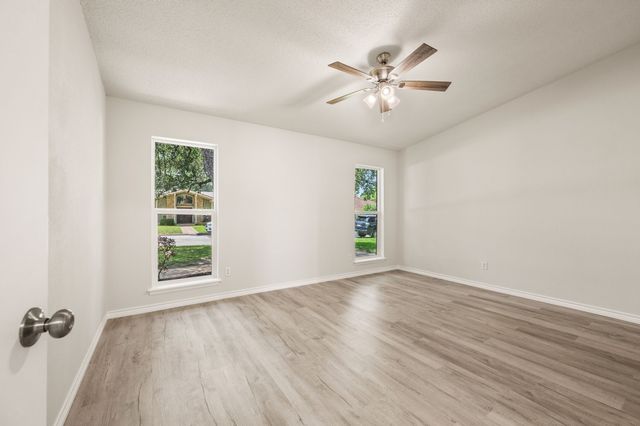 4905 Granite Shoals Avenue, Fort Worth, TX 76103