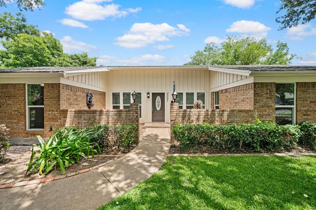 4905 Granite Shoals Avenue, Fort Worth, TX 76103