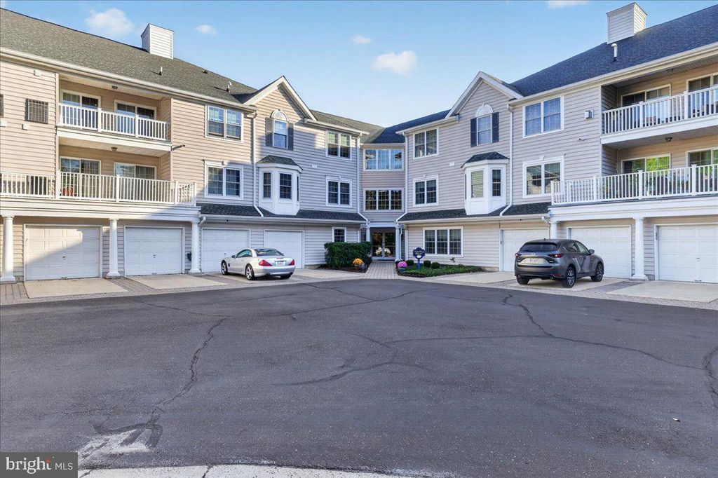 42 W COLLEGE AVE #220, YARDLEY, PA 19067 — photo 2