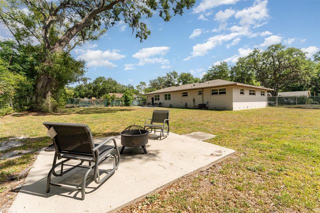 933 W QUEEN STREET, Lakeland, FL 33803