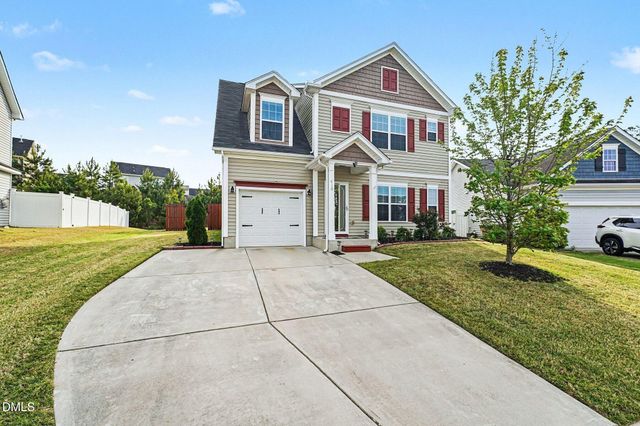 418 Lakemont Drive, Clayton, NC 27520