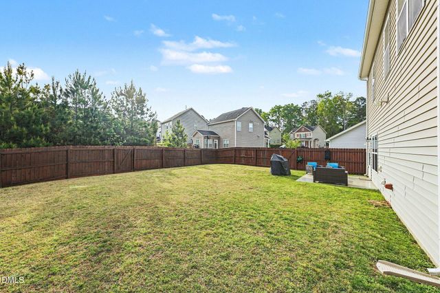 418 Lakemont Drive, Clayton, NC 27520