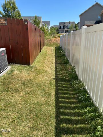 418 Lakemont Drive, Clayton, NC 27520