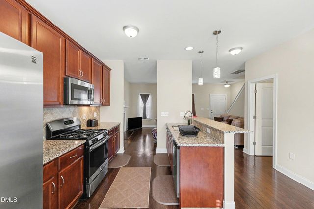 418 Lakemont Drive, Clayton, NC 27520