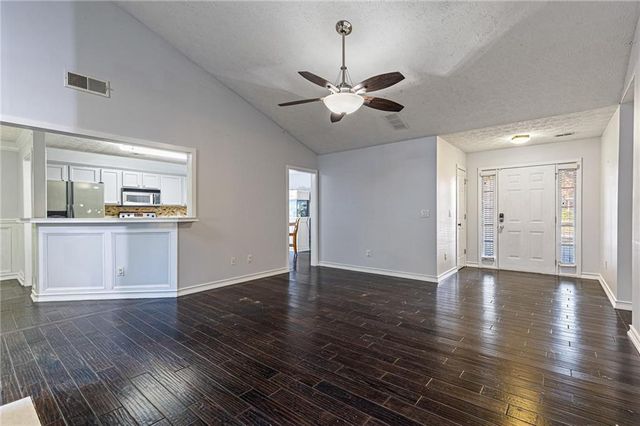 3270 Oaktree Park Drive, Lawrenceville, GA 30044