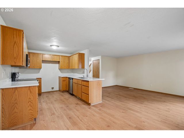 2219 Ne 137TH Ct, Vancouver, WA 98684