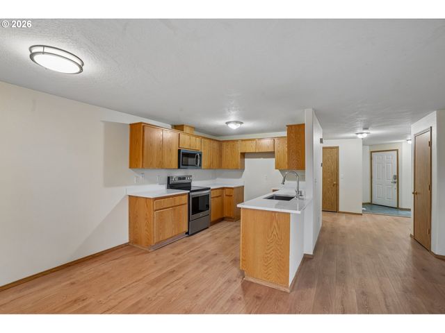 2219 Ne 137TH Ct, Vancouver, WA 98684