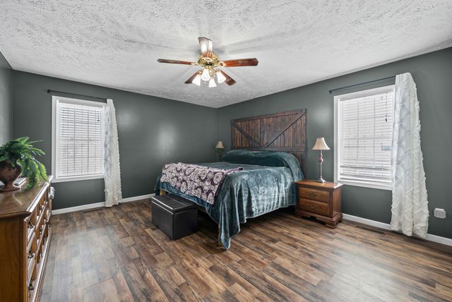 126 Flowers Rd, Crofton, KY 42217