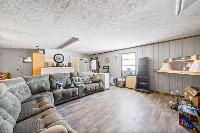 126 Flowers Rd, Crofton, KY 42217