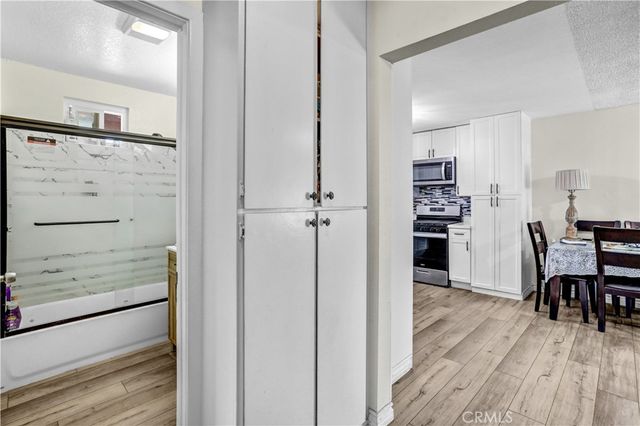 4832 Mitchell Avenue, Riverside, CA 92505