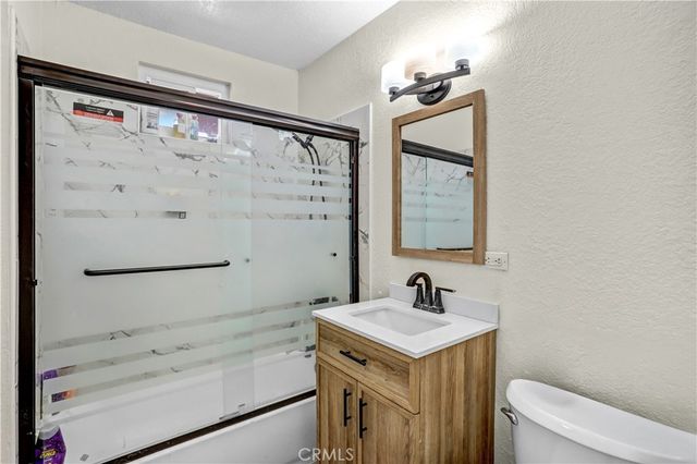 4832 Mitchell Avenue, Riverside, CA 92505