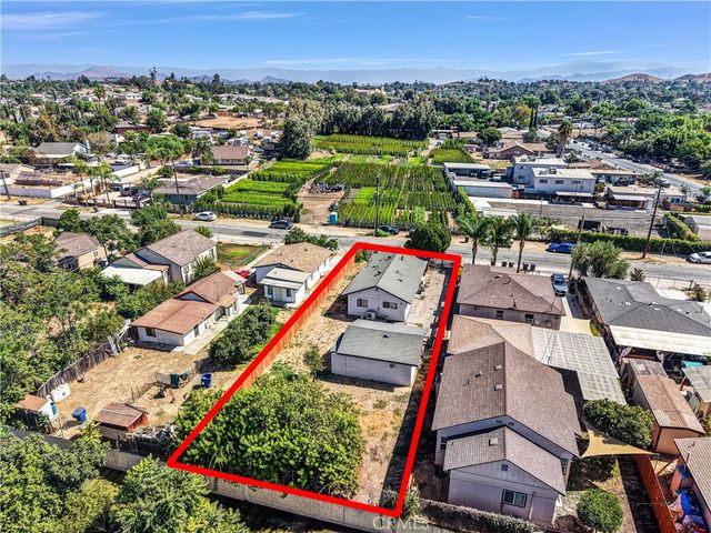 4832 Mitchell Avenue, Riverside, CA 92505