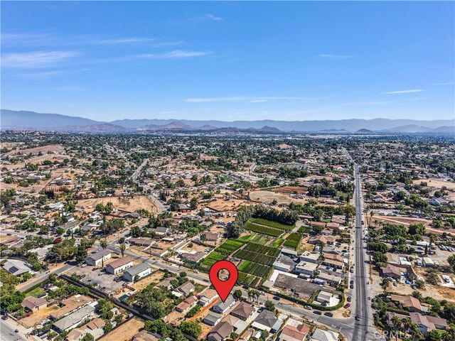 4832 Mitchell Avenue, Riverside, CA 92505