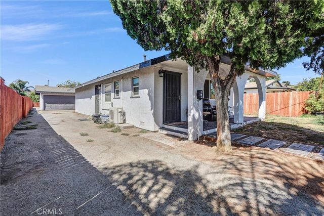 4832 Mitchell Avenue, Riverside, CA 92505
