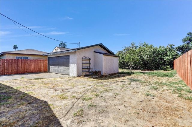 4832 Mitchell Avenue, Riverside, CA 92505