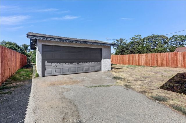 4832 Mitchell Avenue, Riverside, CA 92505