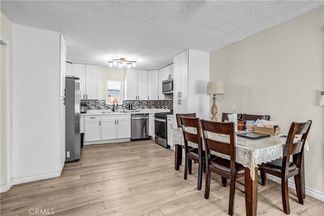 4832 Mitchell Avenue, Riverside, CA 92505