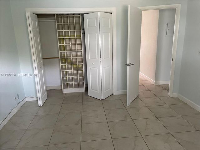 2607 NE 8th Ave 29, Wilton Manors, FL 33334
