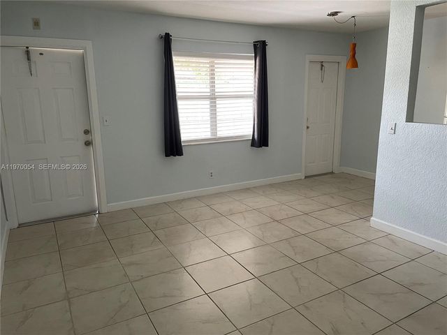 2607 NE 8th Ave 29, Wilton Manors, FL 33334