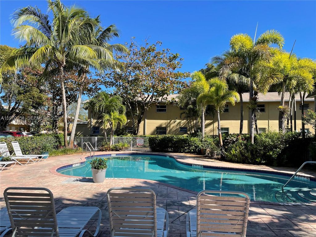 2607 NE 8th Ave 29, Wilton Manors, FL 33334