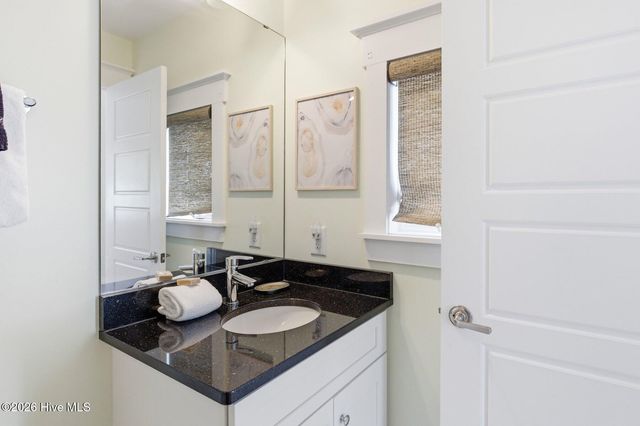 41 Transom Row, Bald Head Island, NC 28461