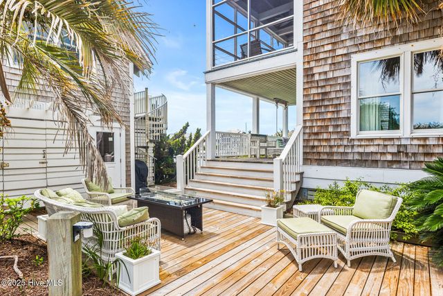 41 Transom Row, Bald Head Island, NC 28461
