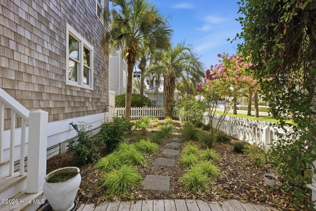 41 Transom Row, Bald Head Island, NC 28461