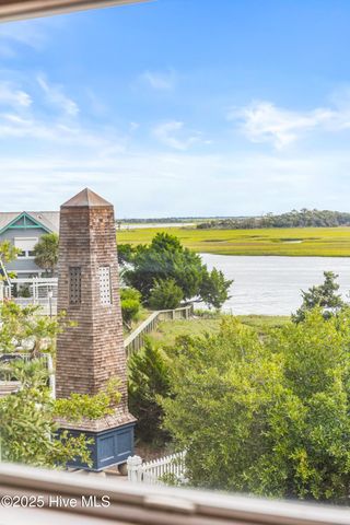41 Transom Row, Bald Head Island, NC 28461