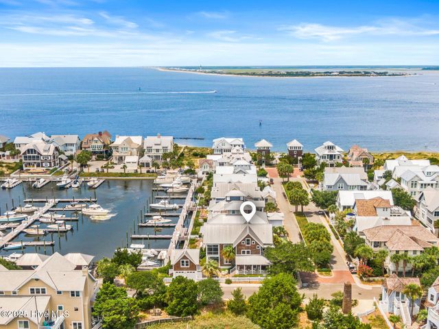 41 Transom Row, Bald Head Island, NC 28461