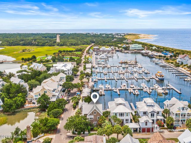 41 Transom Row, Bald Head Island, NC 28461