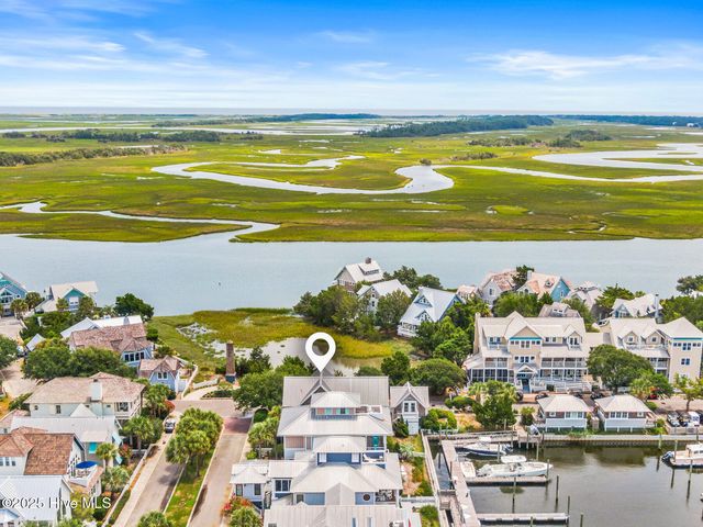 41 Transom Row, Bald Head Island, NC 28461