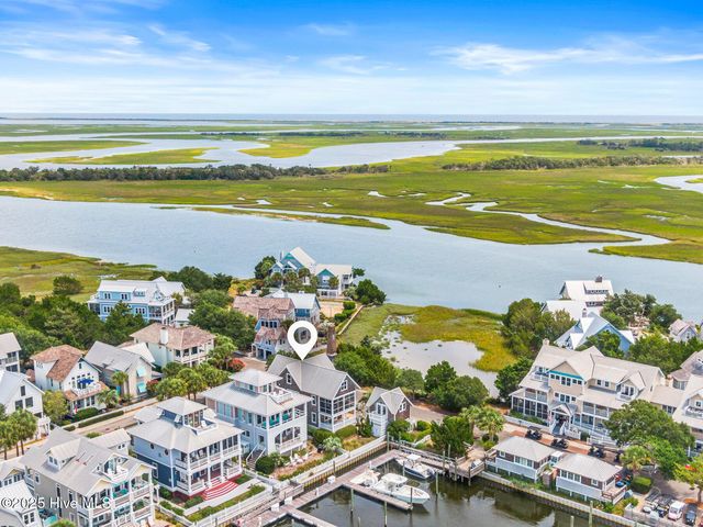 41 Transom Row, Bald Head Island, NC 28461