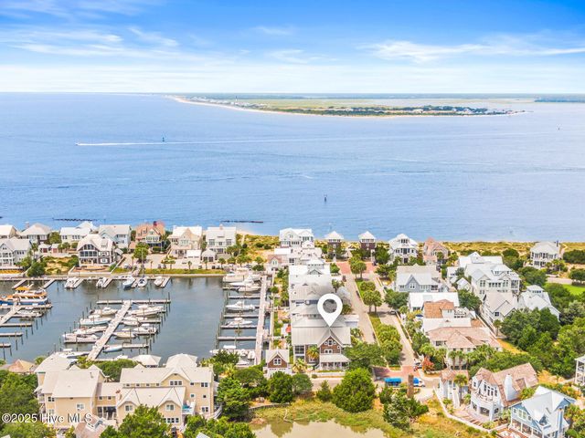 41 Transom Row, Bald Head Island, NC 28461