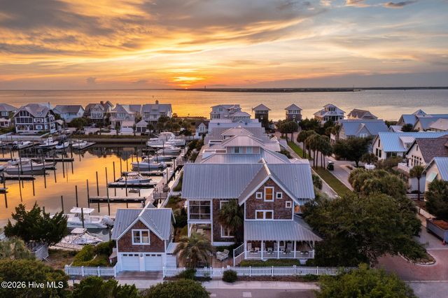 41 Transom Row, Bald Head Island, NC 28461