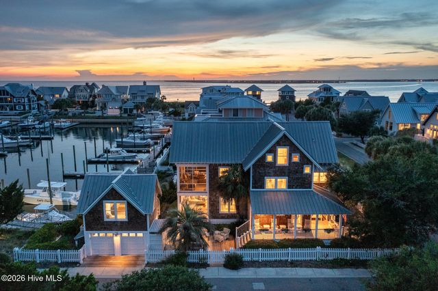 41 Transom Row, Bald Head Island, NC 28461