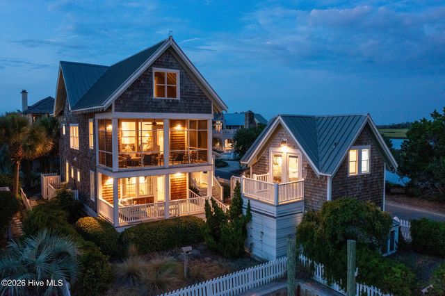 41 Transom Row, Bald Head Island, NC 28461