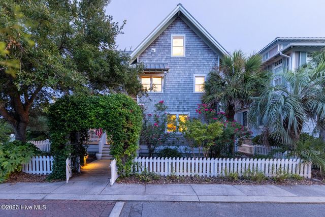 41 Transom Row, Bald Head Island, NC 28461