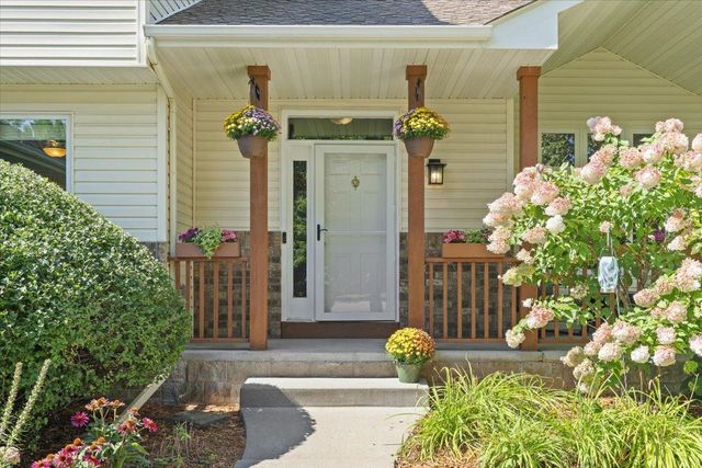 22576 Amy Lane, Rogers, MN 55374