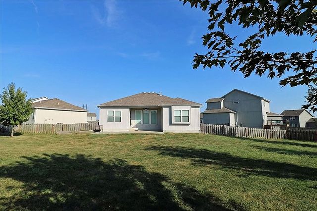 702 Andy Court, Belton, MO 64012