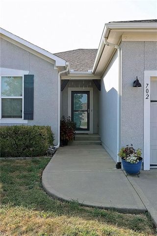 702 Andy Court, Belton, MO 64012