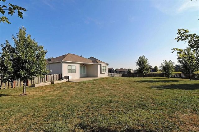 702 Andy Court, Belton, MO 64012
